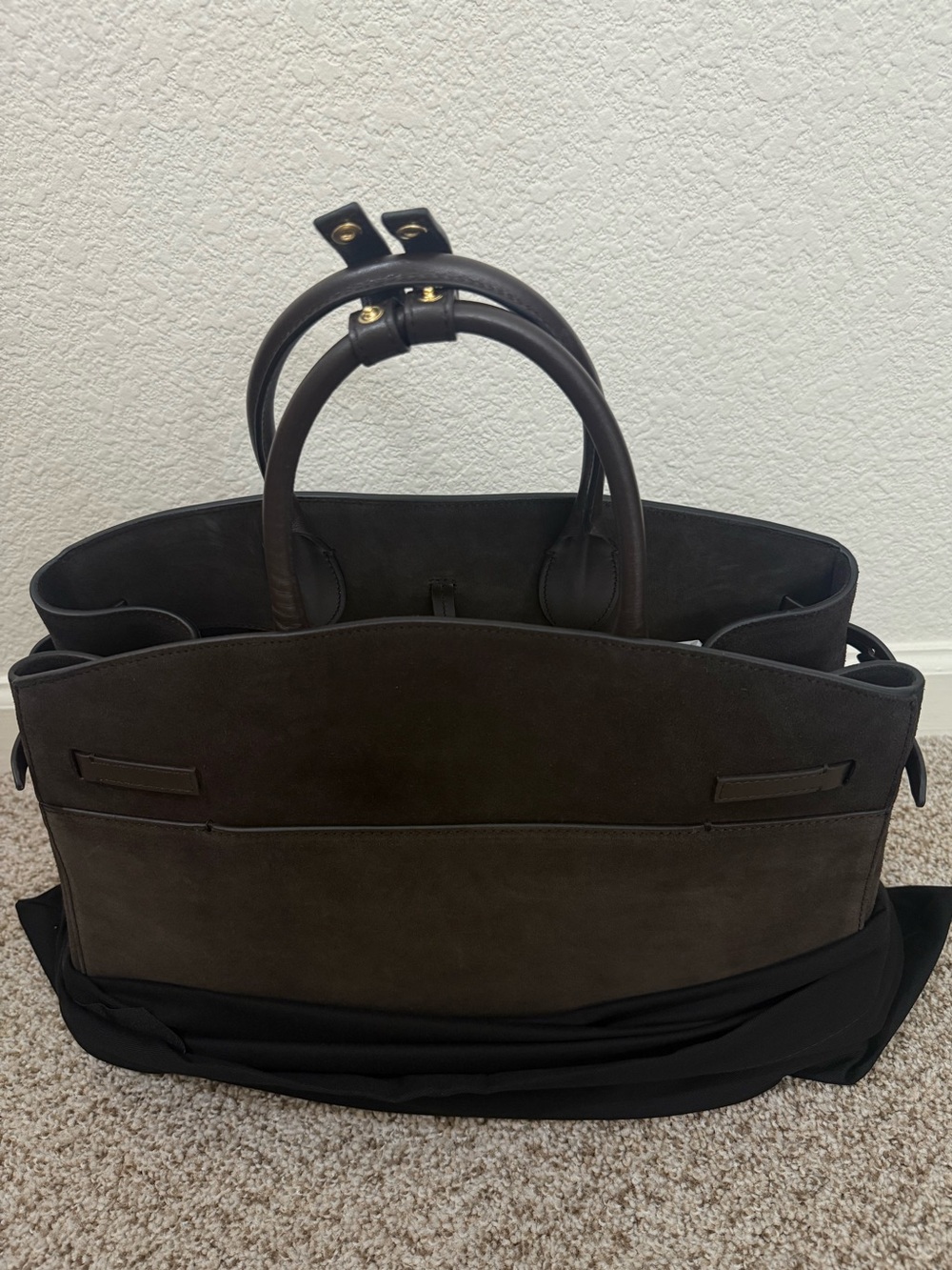 DeMellier Large The Hudson Dark Chocolate Suede Leather Tote Gold Hardware NWT - Picture 2 of 4